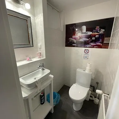 Zdunlandia Dom Nad Jeziorem, Jacuzzi, Kort, Basen Holiday home Zduny (Lowicz)